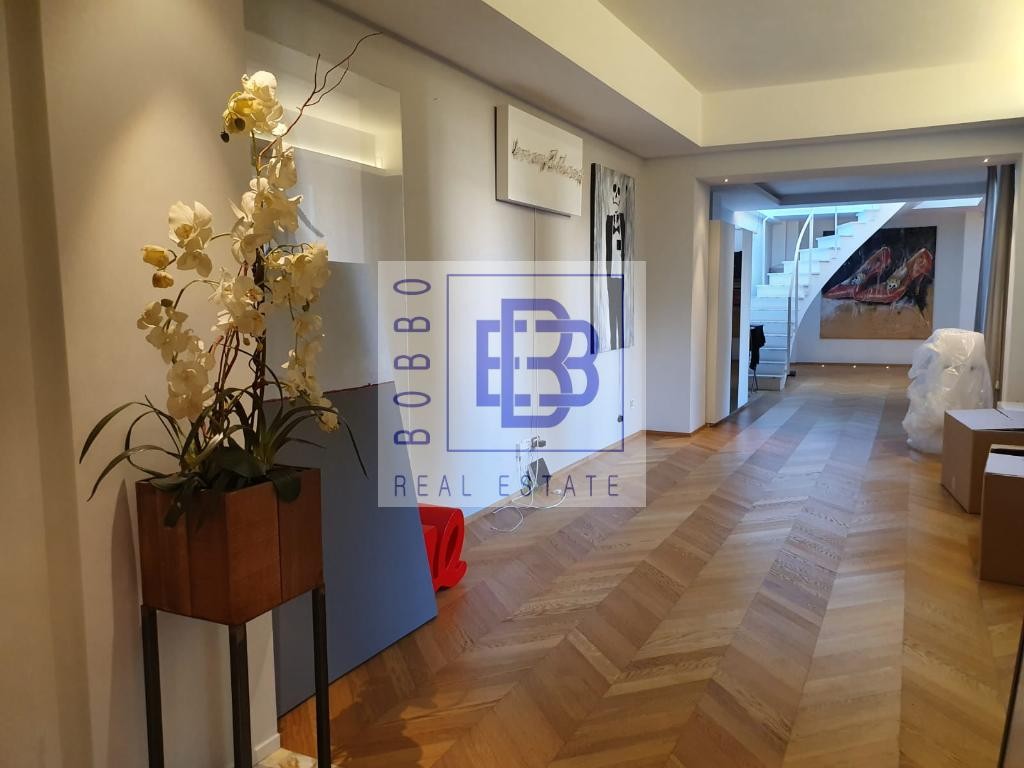 Appartamento 4 locali con ampio terrazzo